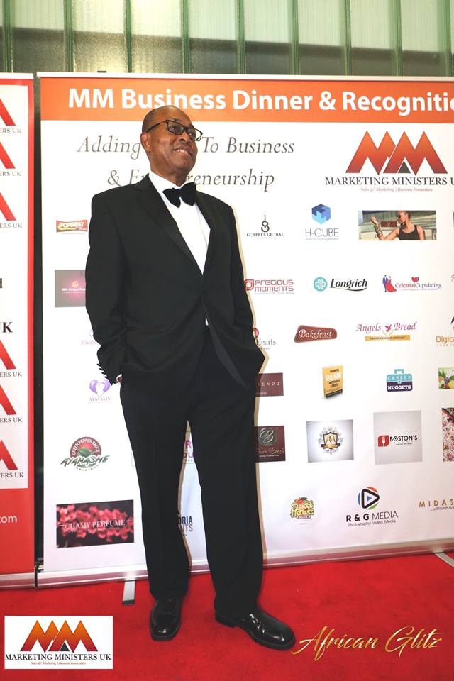 Red Carpet Glitz at MM Business Dinner at Awards!